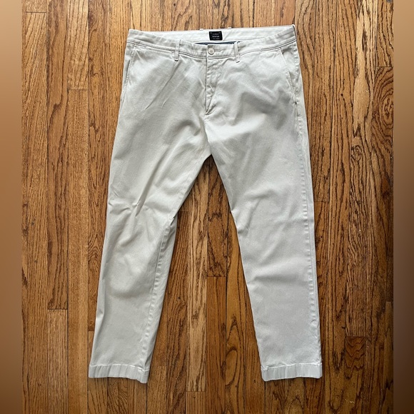 J Crew // Light Khaki Chinos // 36 x 34 // Great Condition - Picture 1 of 3